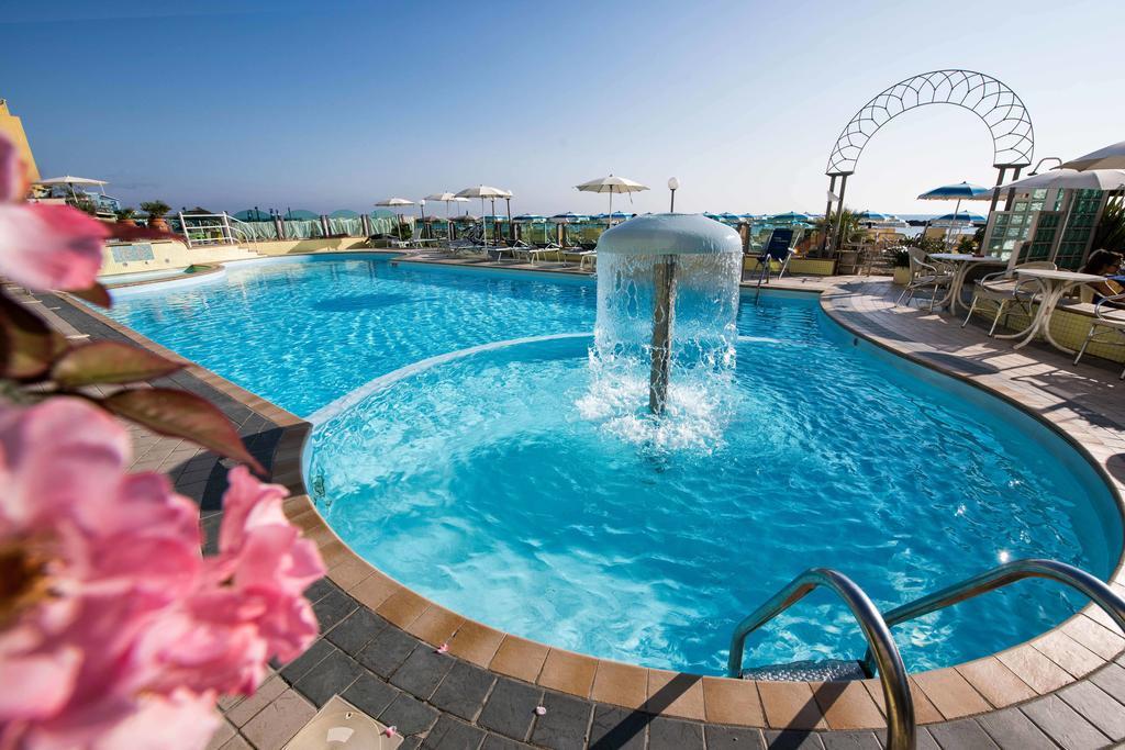 Strand Hotel Colorado Lido Di Savio Ngoại thất bức ảnh