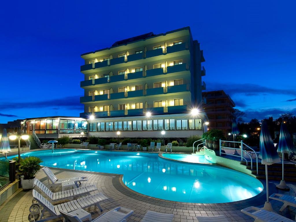 Strand Hotel Colorado Lido Di Savio Ngoại thất bức ảnh